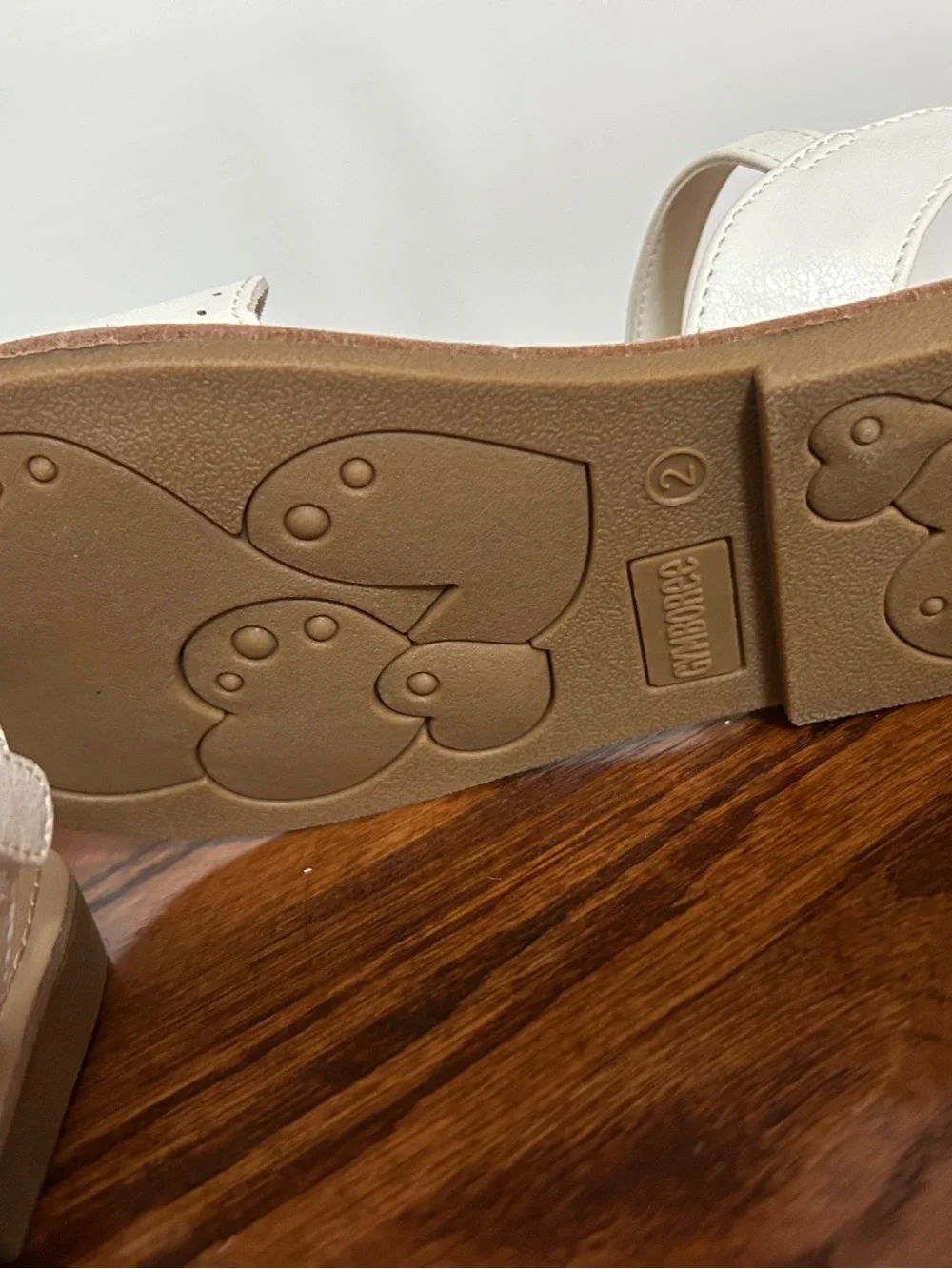 NEW!!!Gymboree Cream Scalloped Laser-Cut Kids Sandals
